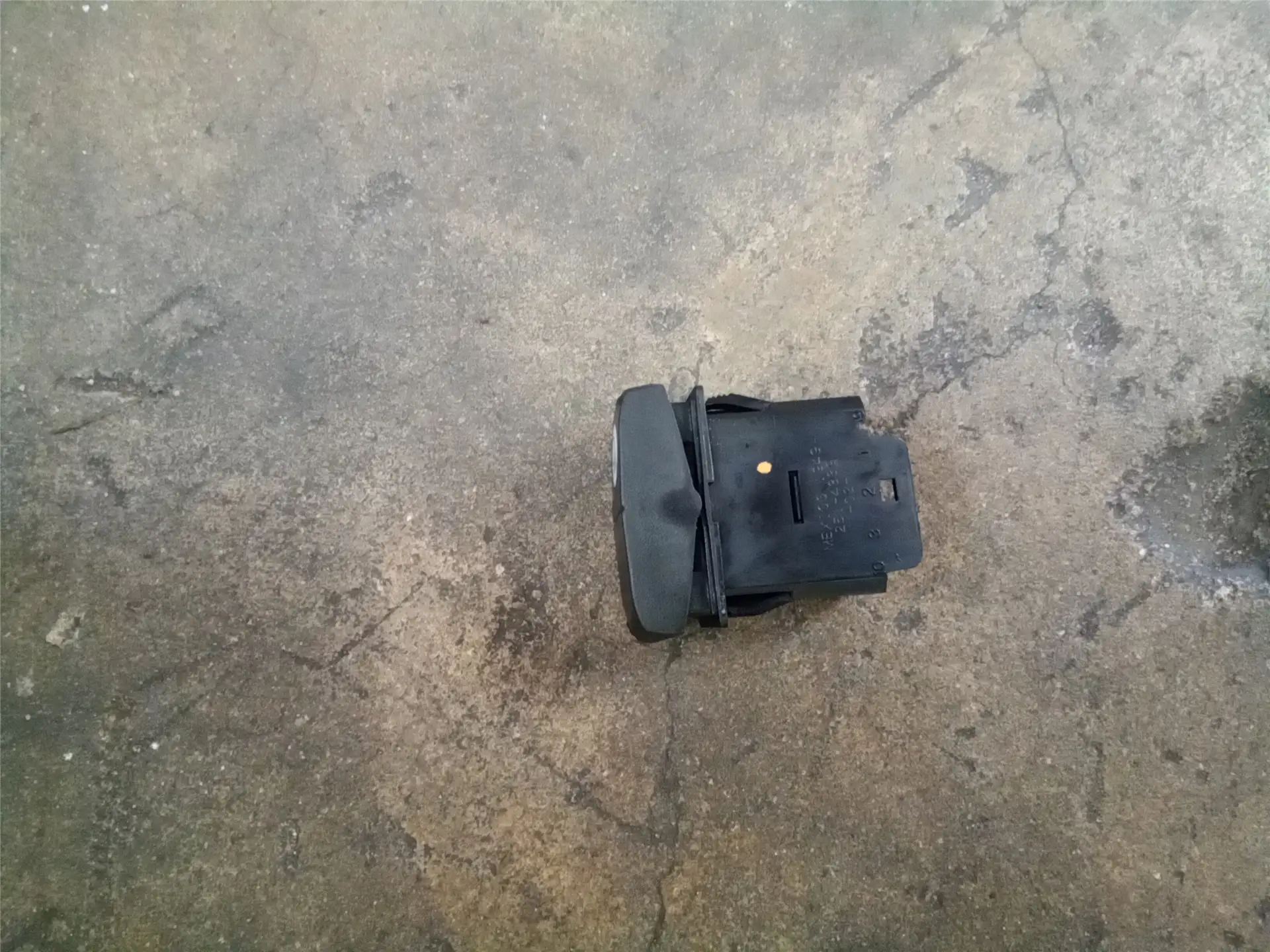 NEW ROCKER SWITCH image
