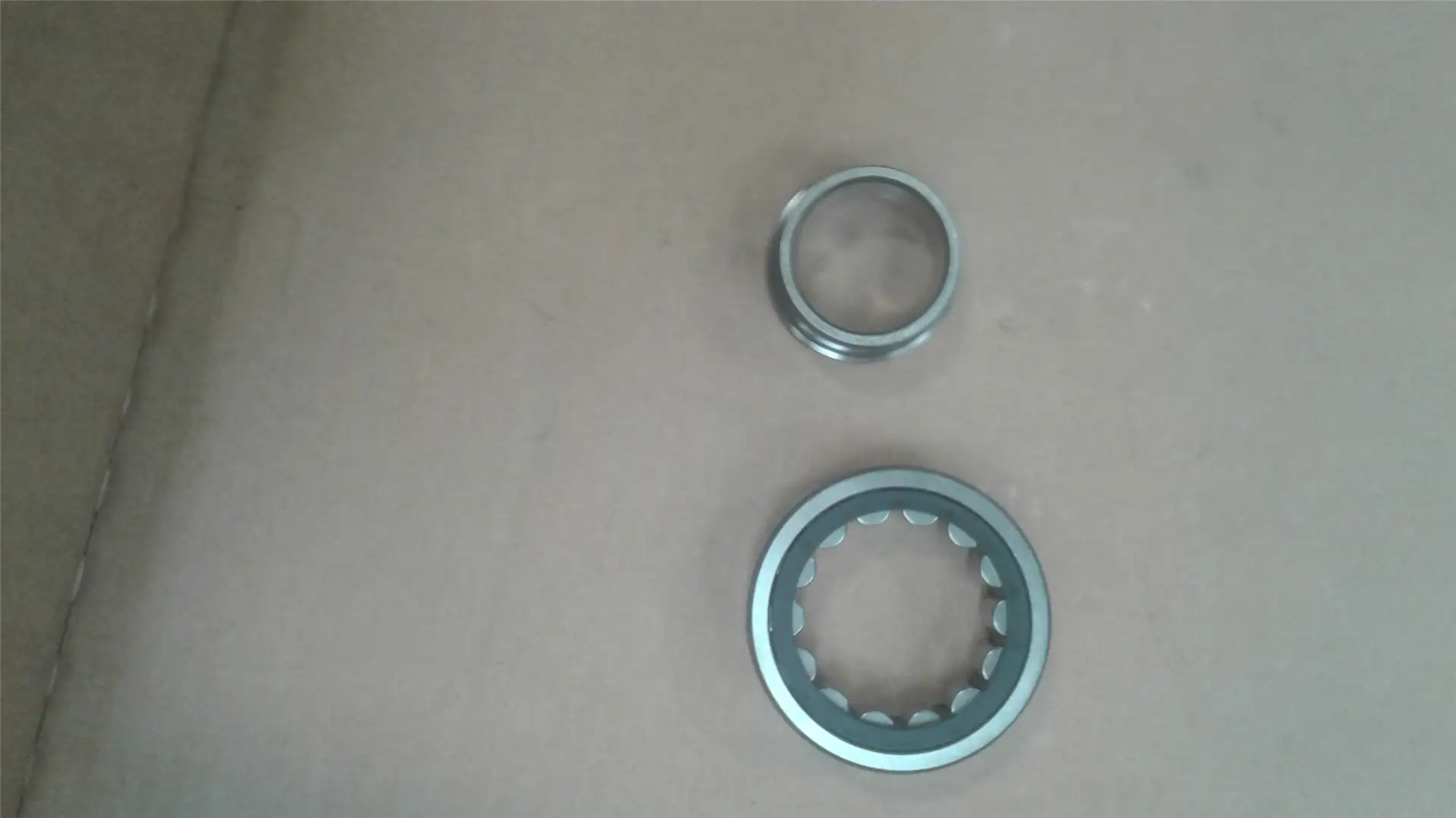 NEW BEARING-ROLL image
