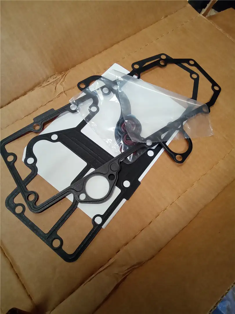 NEW GASKET KIT image