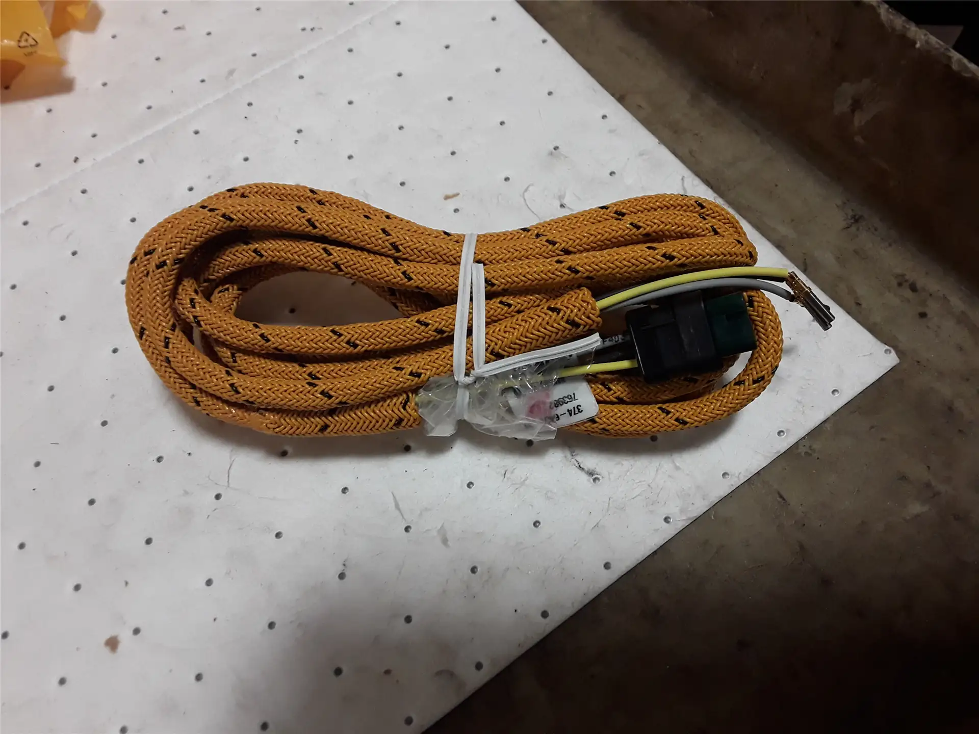 NEW HARNESS AS. image