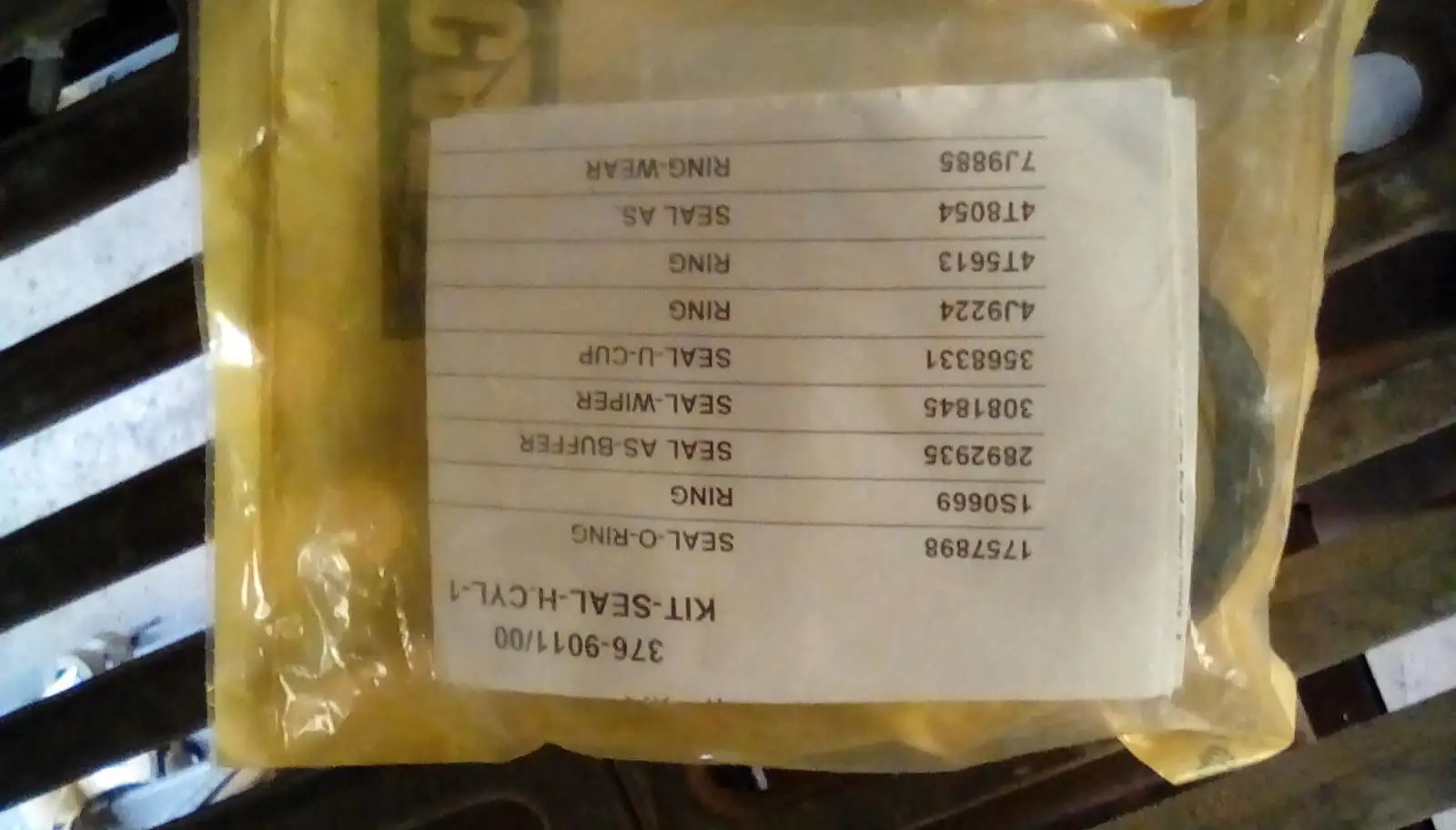 NEW SEAL KIT image