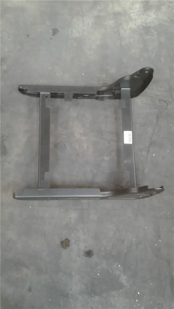 NEW FRAME SEAT image