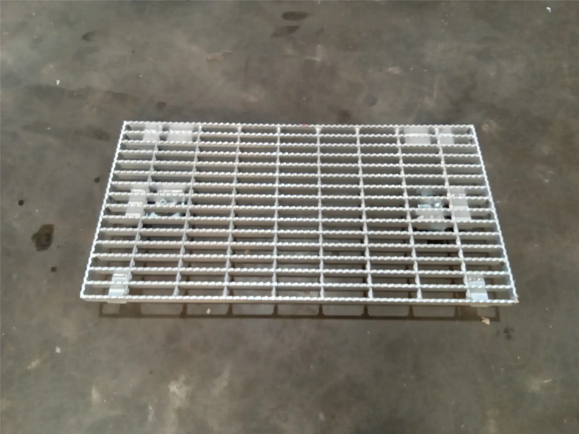 NEW PLATE image