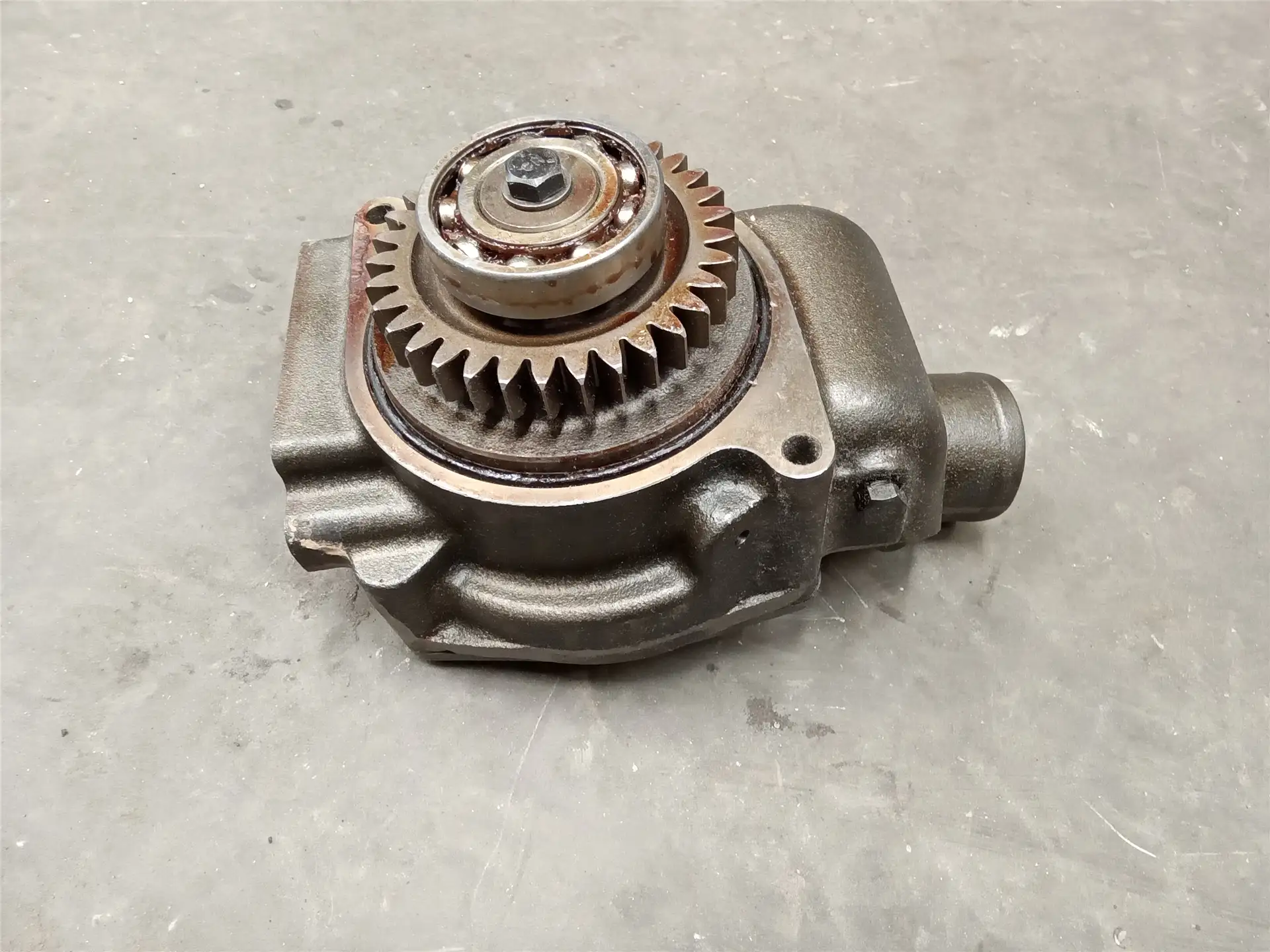 NEW PUMP WATER image