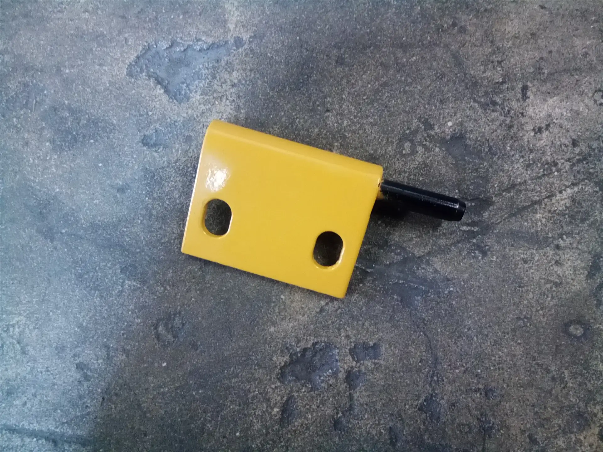 NEW HINGE image