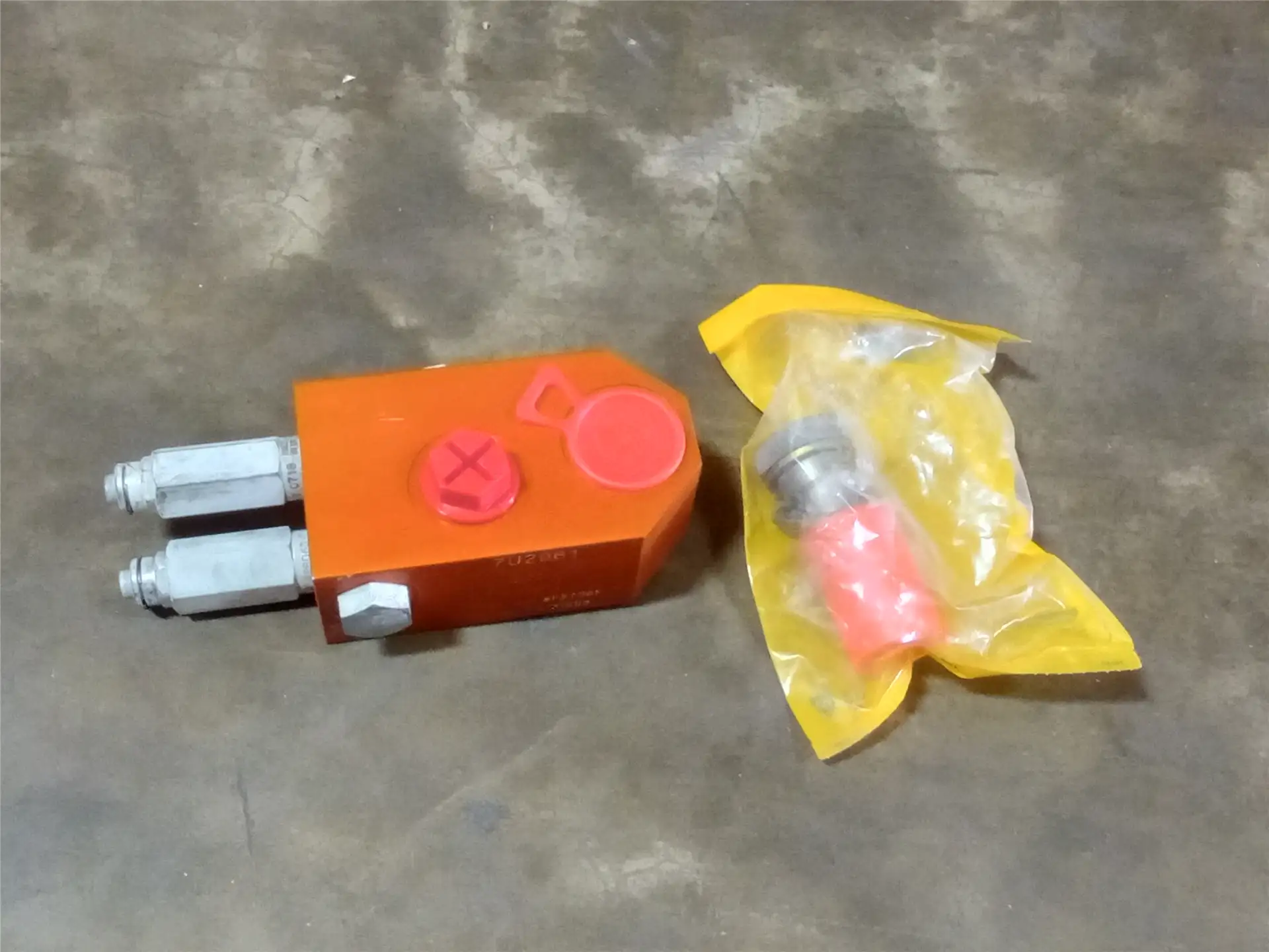 NEW RELEIF VALVE image