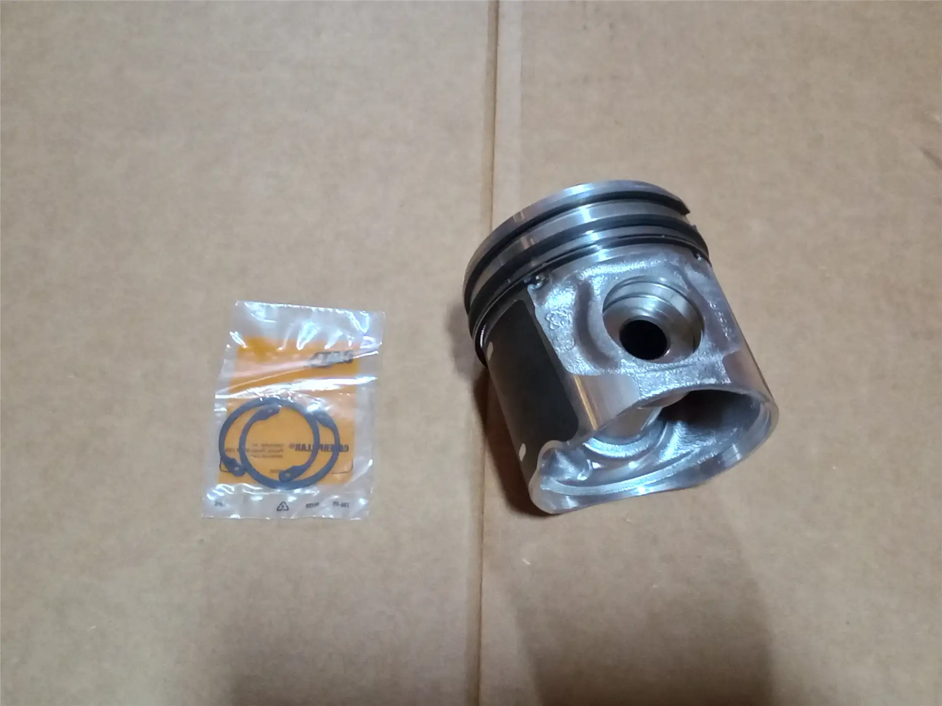 NEW PISTON KIT image