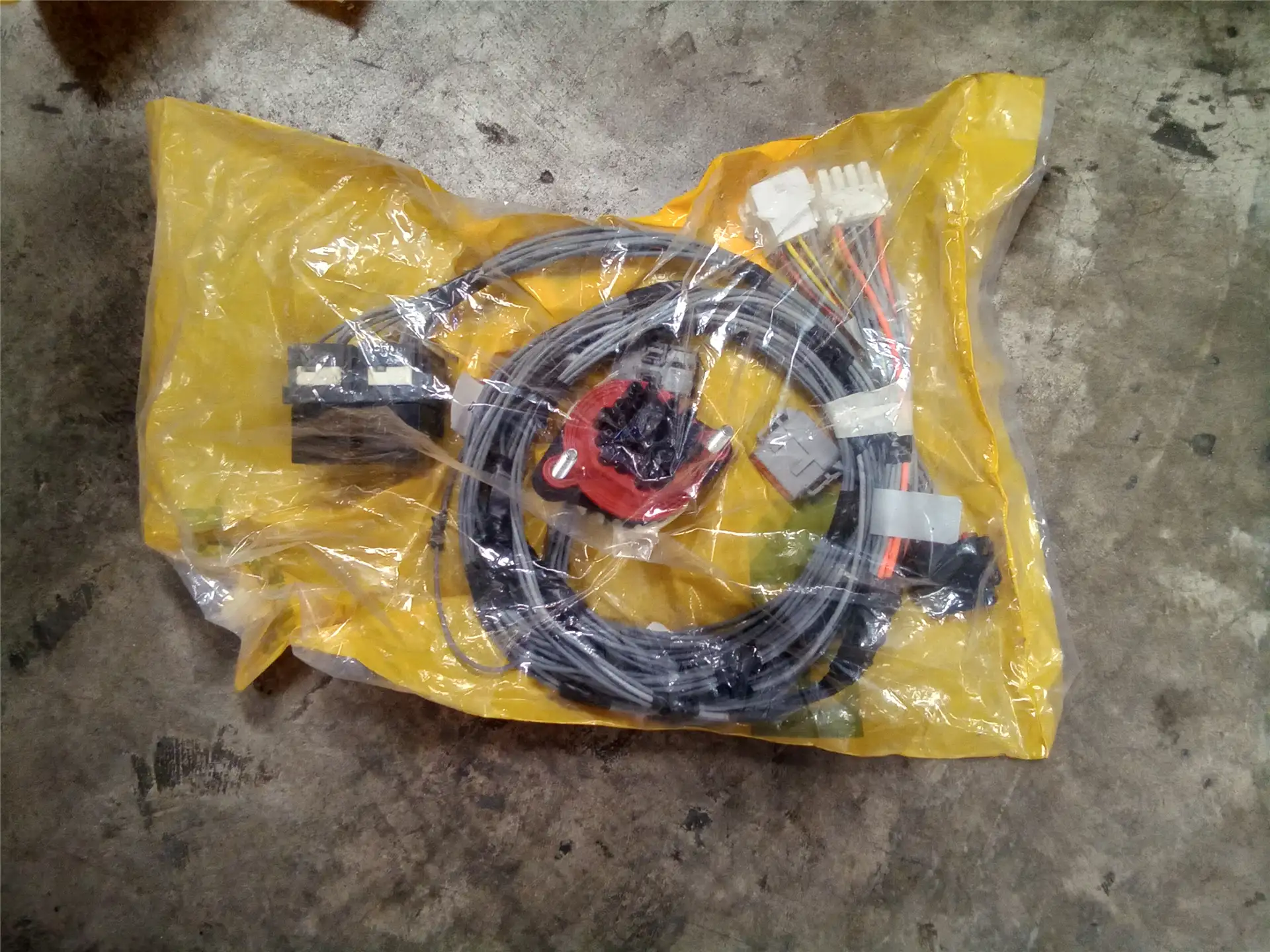 NEW HARNESS AS image