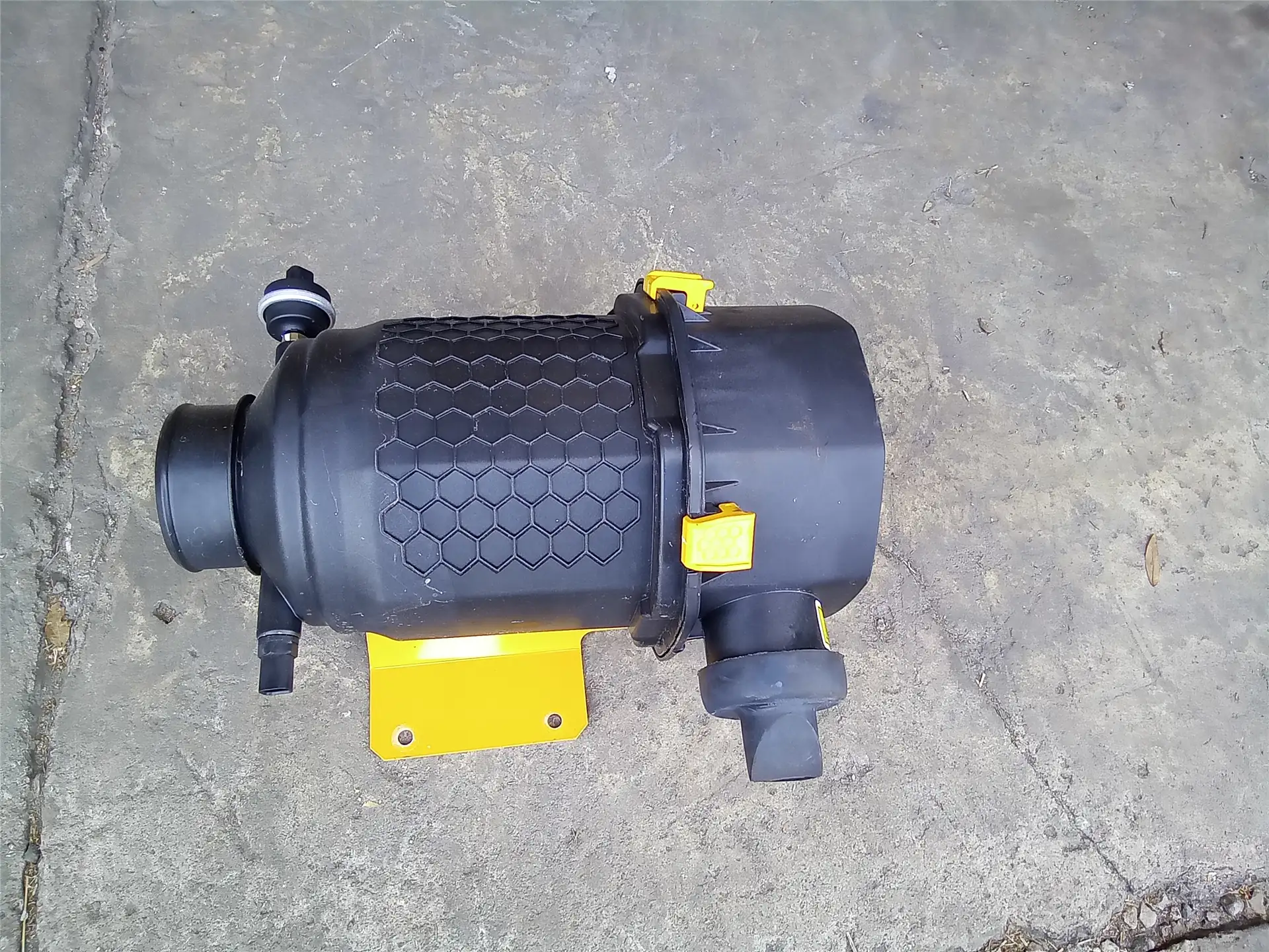 NEW AIR CLEANER image