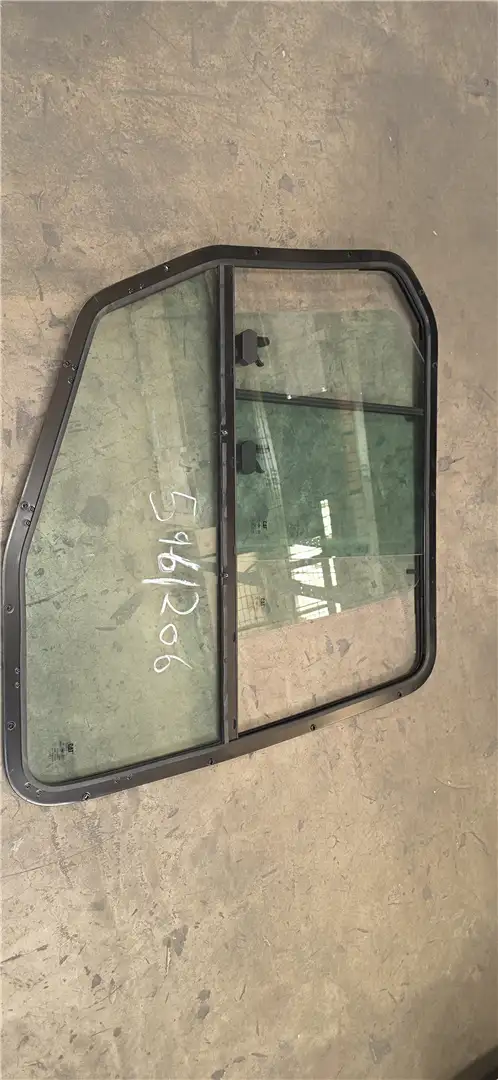 NEW WINDOW RH image
