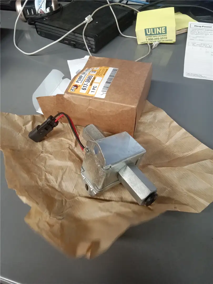 NEW FUEL PUMP GP image