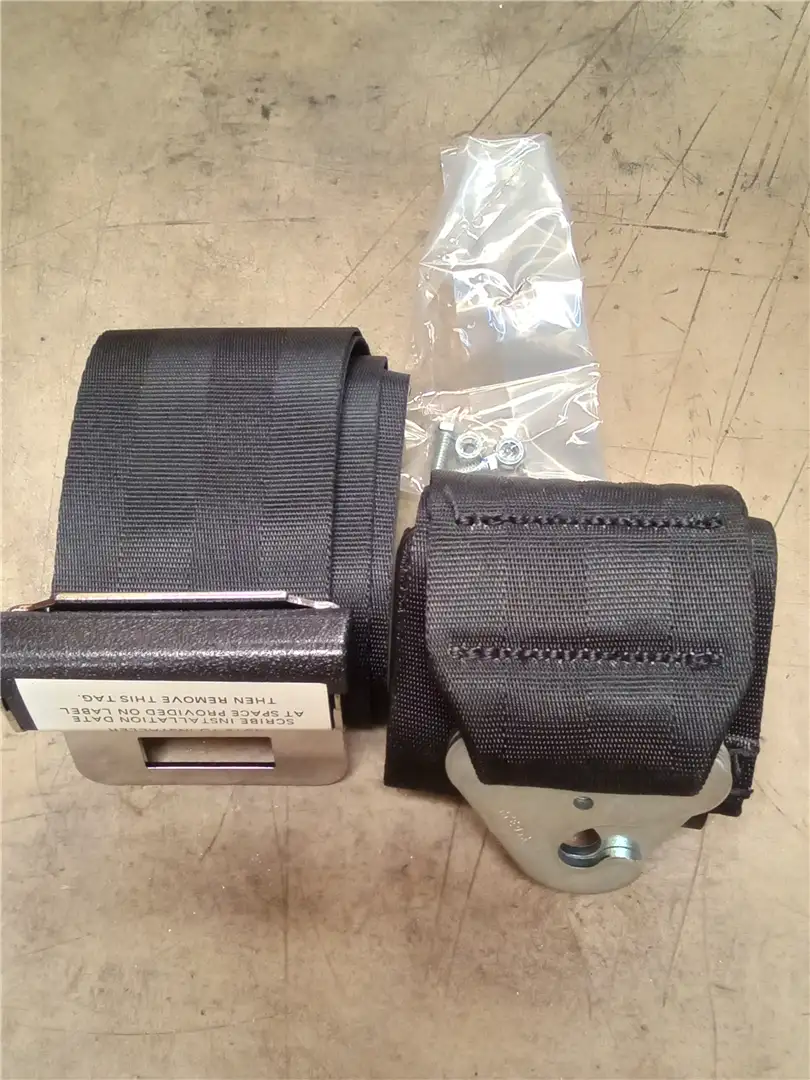NEW SEAT BELT image