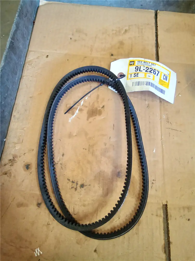 NEW VEE BELT SET image