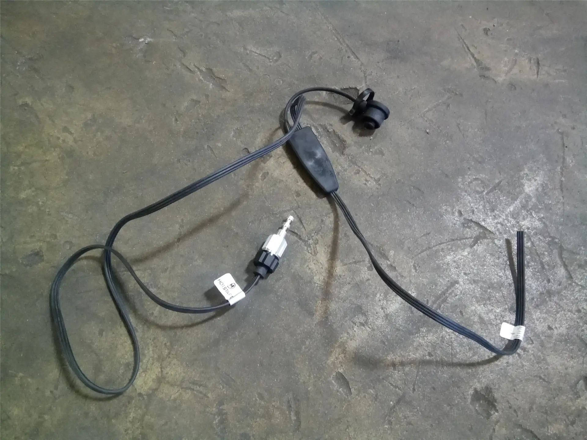 NEW WIRE AS image