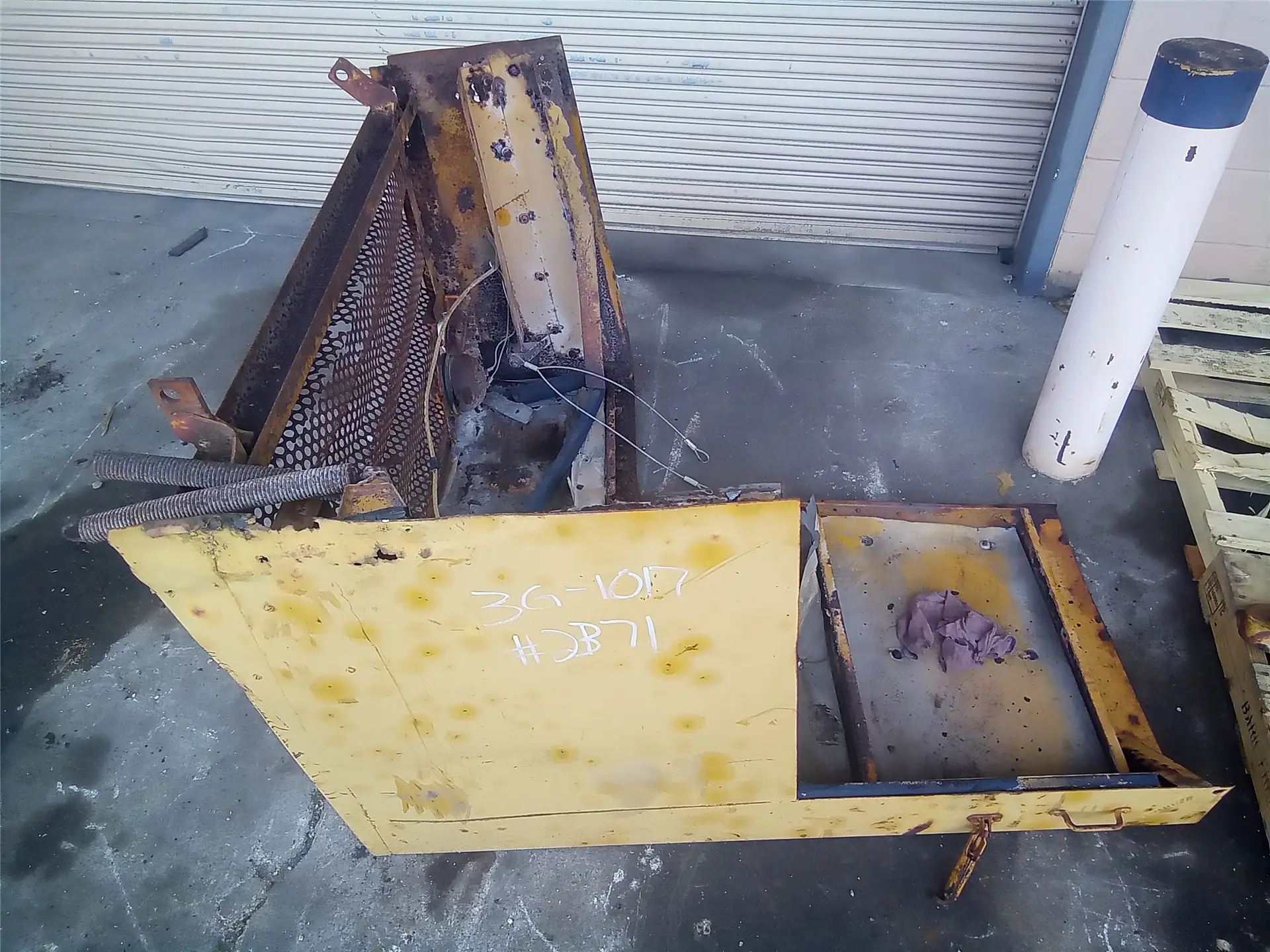 USED HOOD image