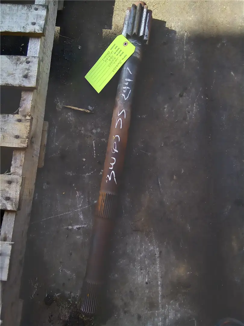 USED AXLE SHAFT image