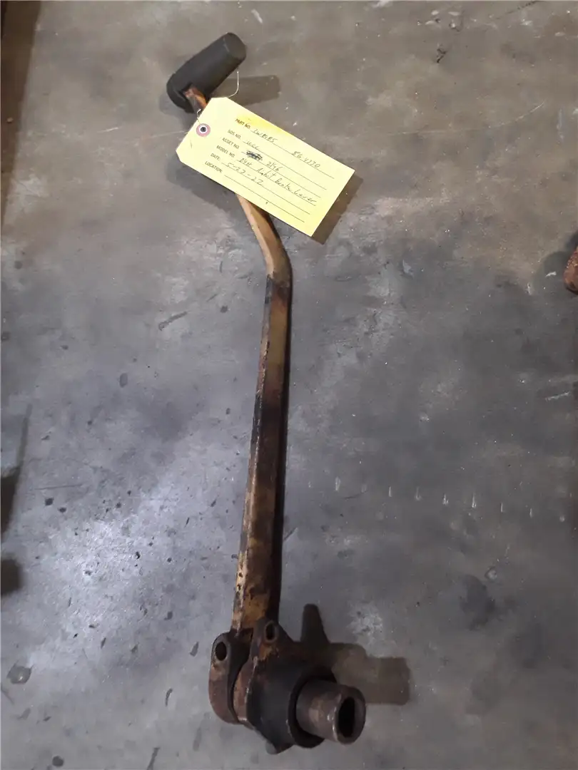 USED RIGHT BRAKE L image