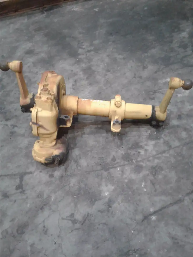 USED STEERING BOX image