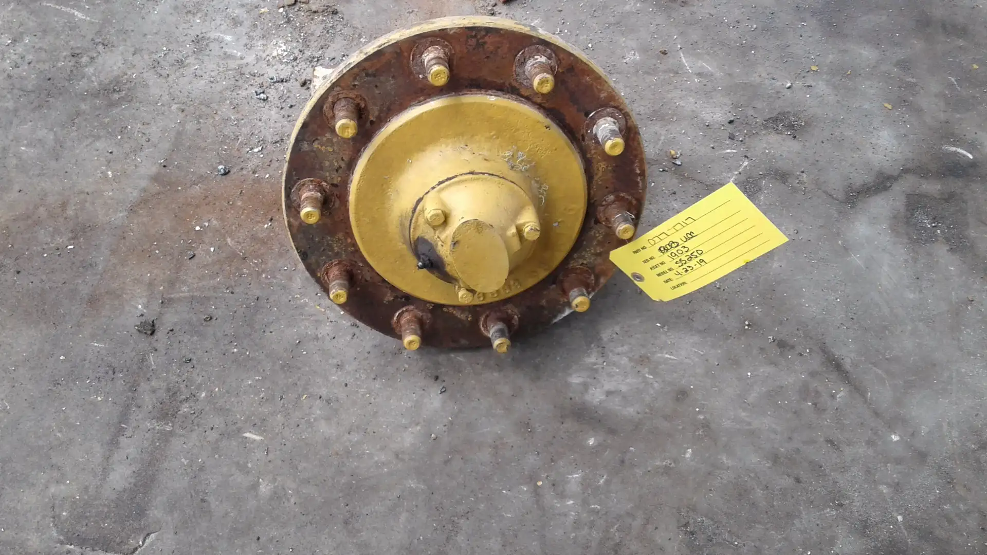 USED SPINDLE image