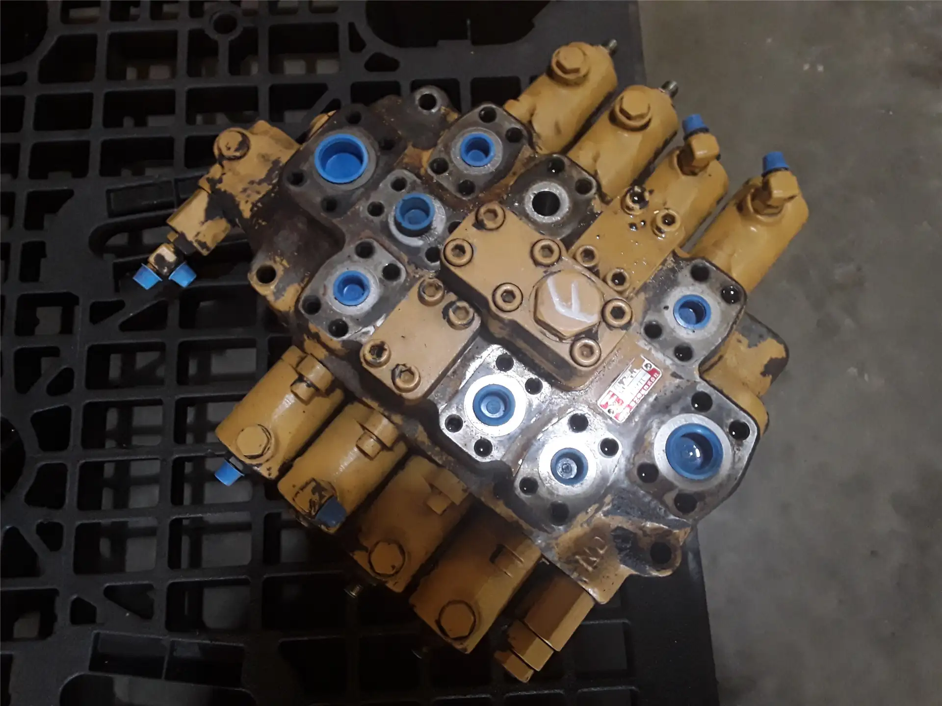 USED CONTROL VALVE image