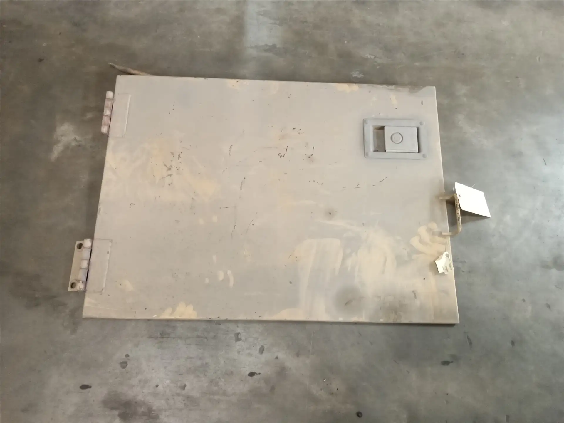USED DOOR image