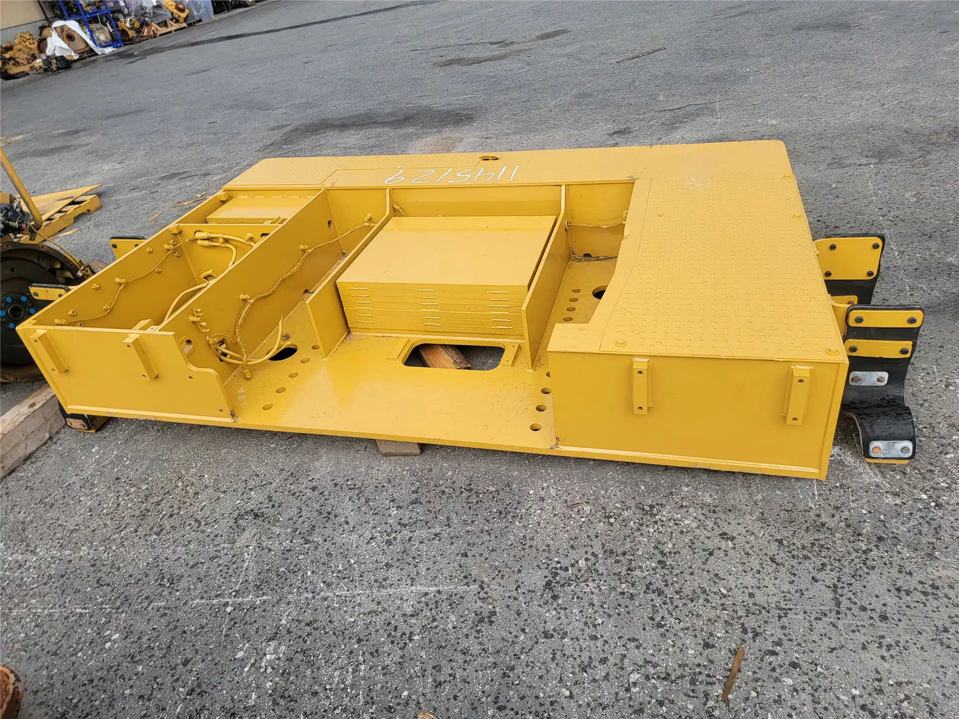 USED BUMPER GP REA image