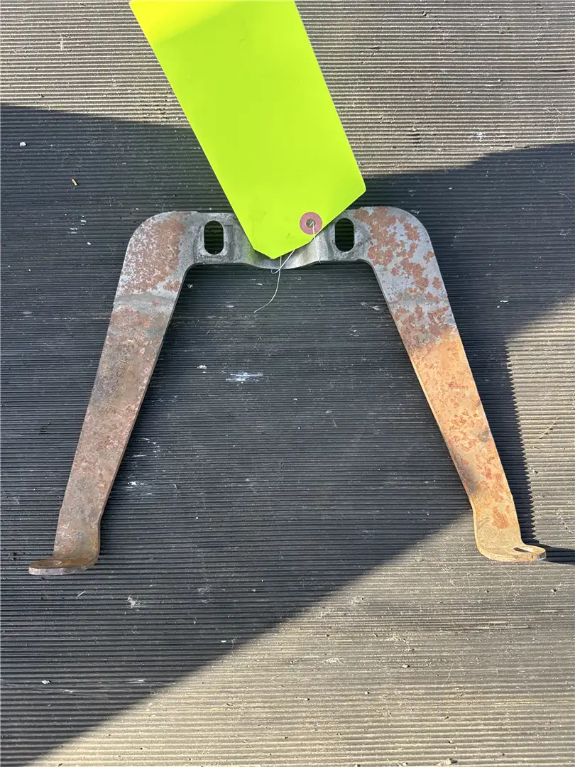 USED BRACKET image