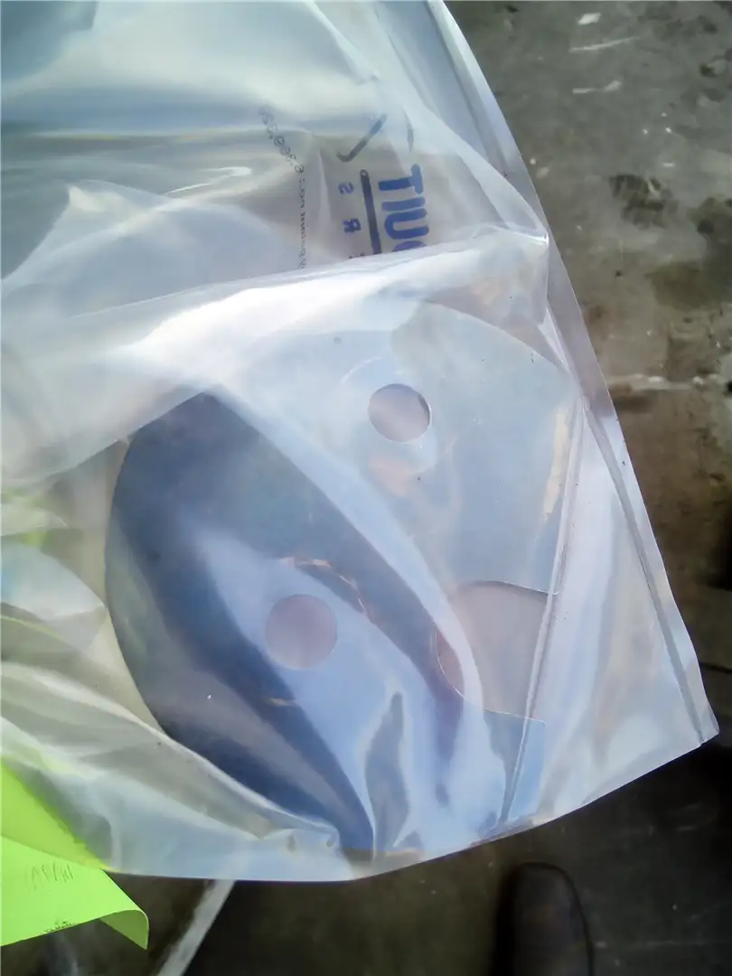 USED PLATE image