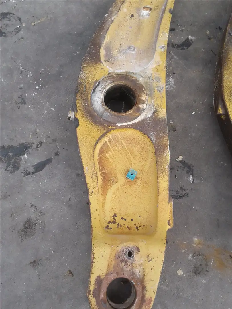 USED LEVER image