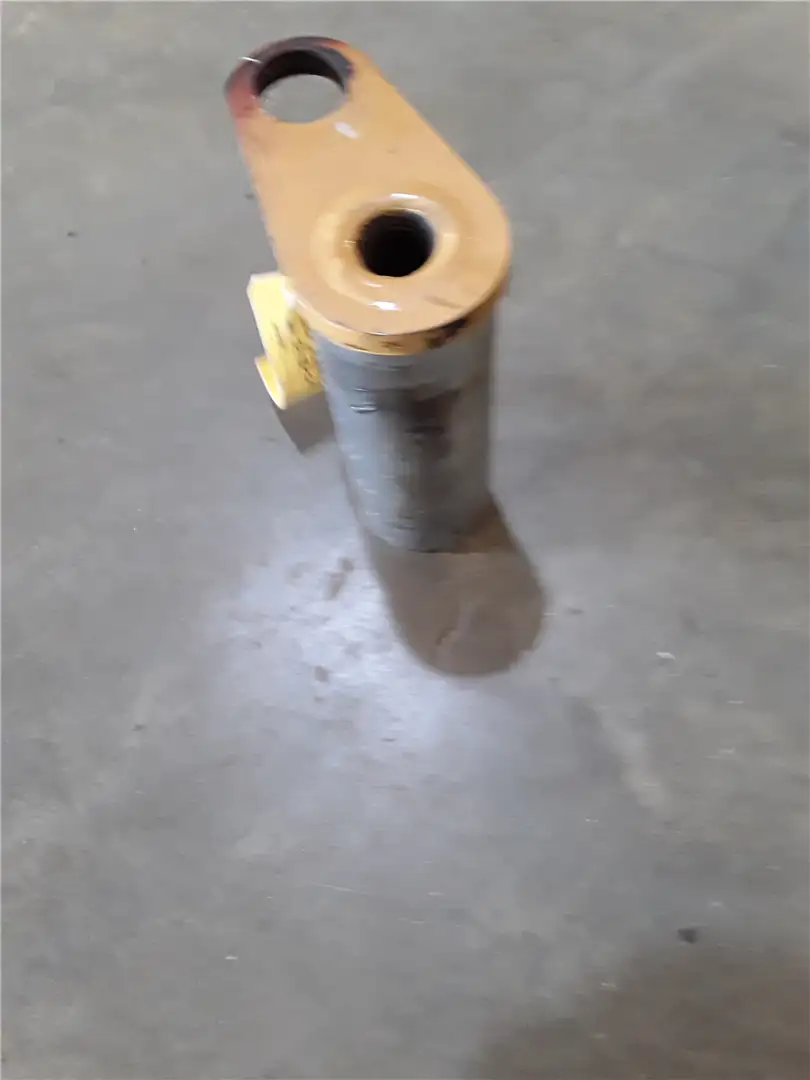 USED BOOM CYL PIN image