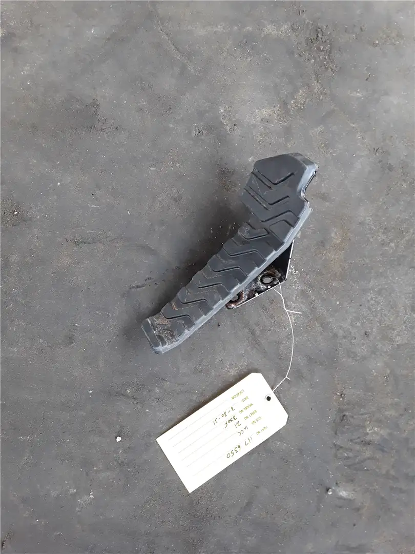 USED PEDAL AS image