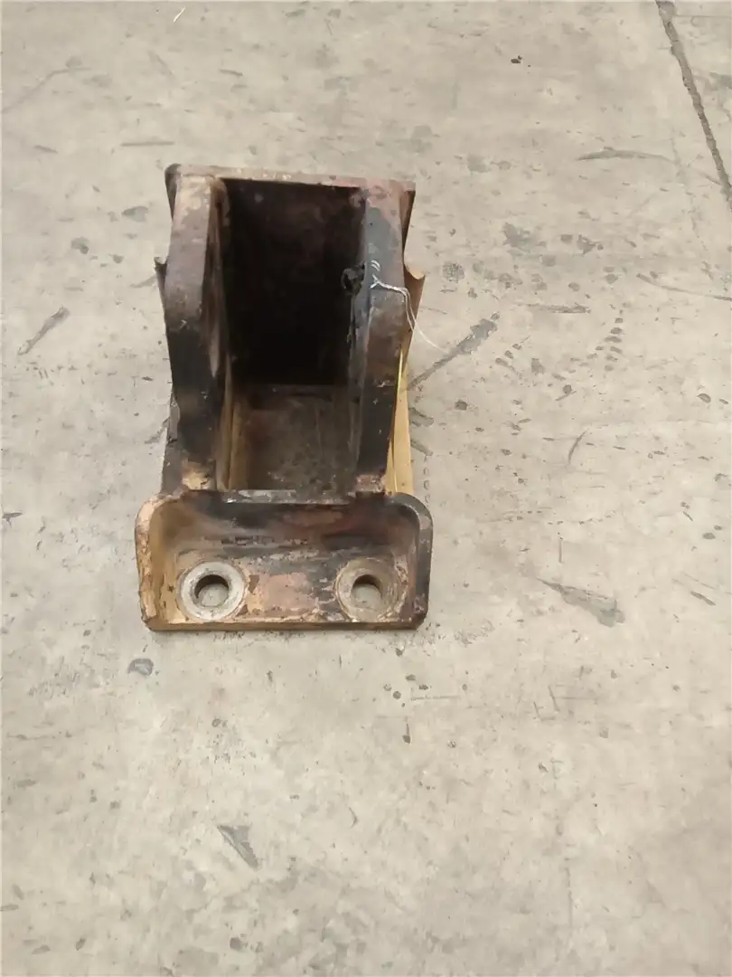 USED BRACKET AS image