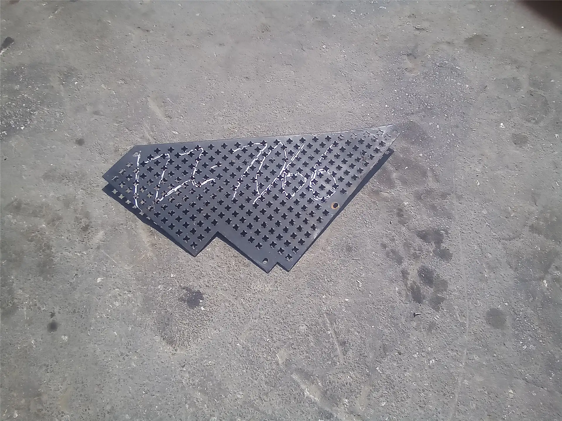 USED TREAD PLATE image