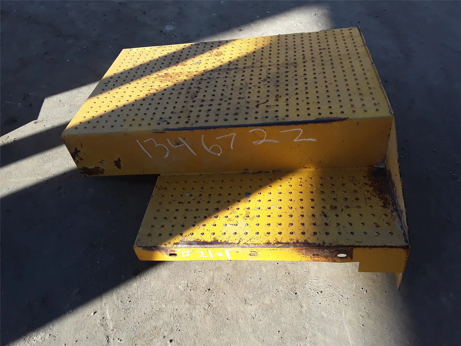 USED LH PLATFORM image