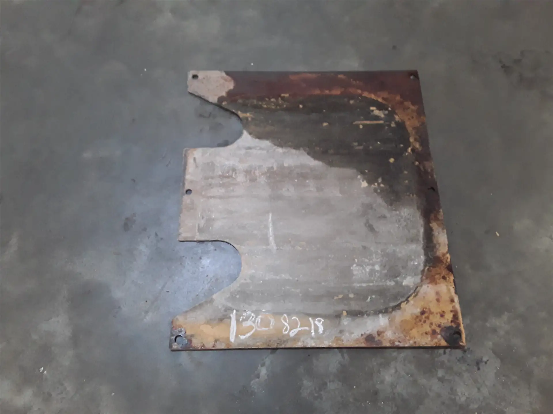 USED PLATE image