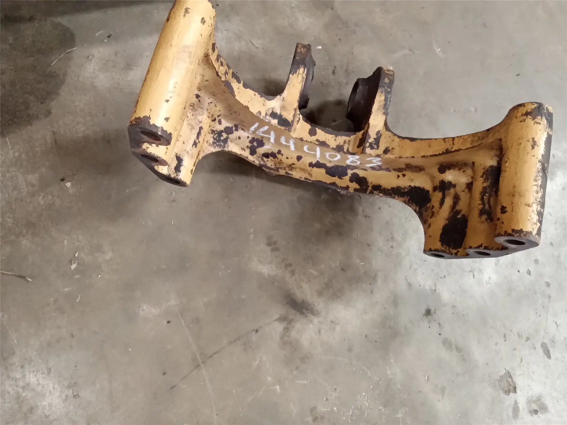 USED BRACKET image