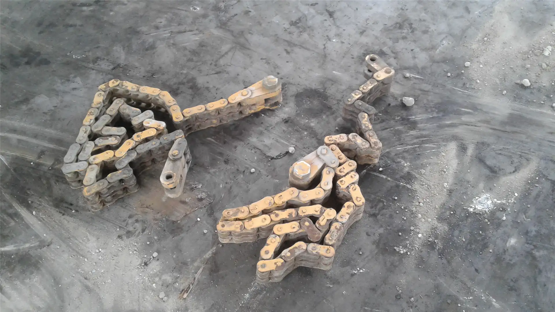 CHAINS FOR COUNTER image