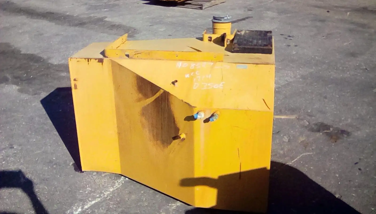 USED FUEL TANK image