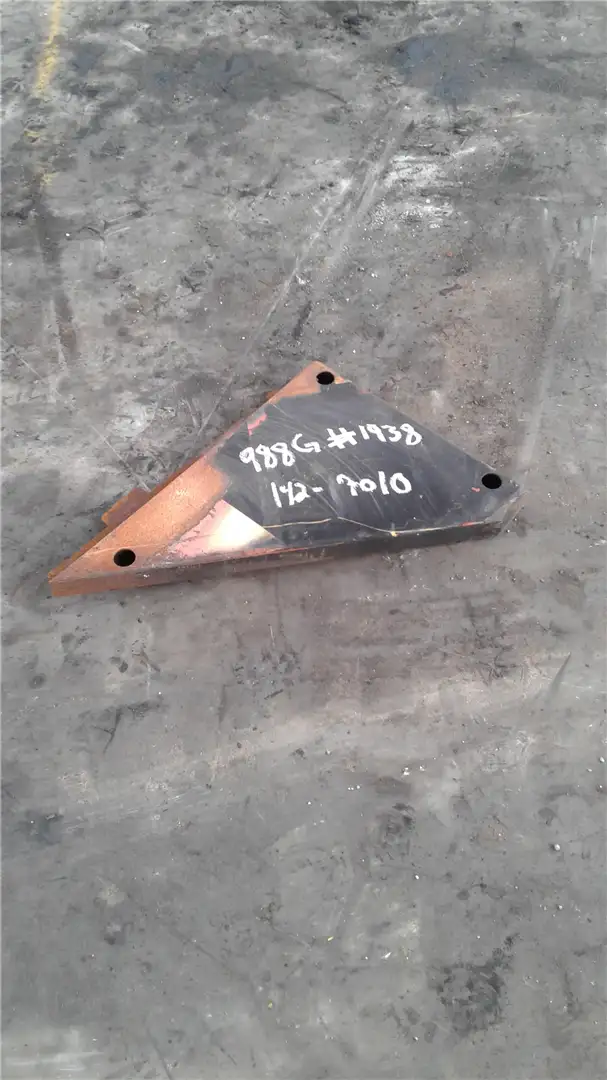 USED R/H HOOD PANE image
