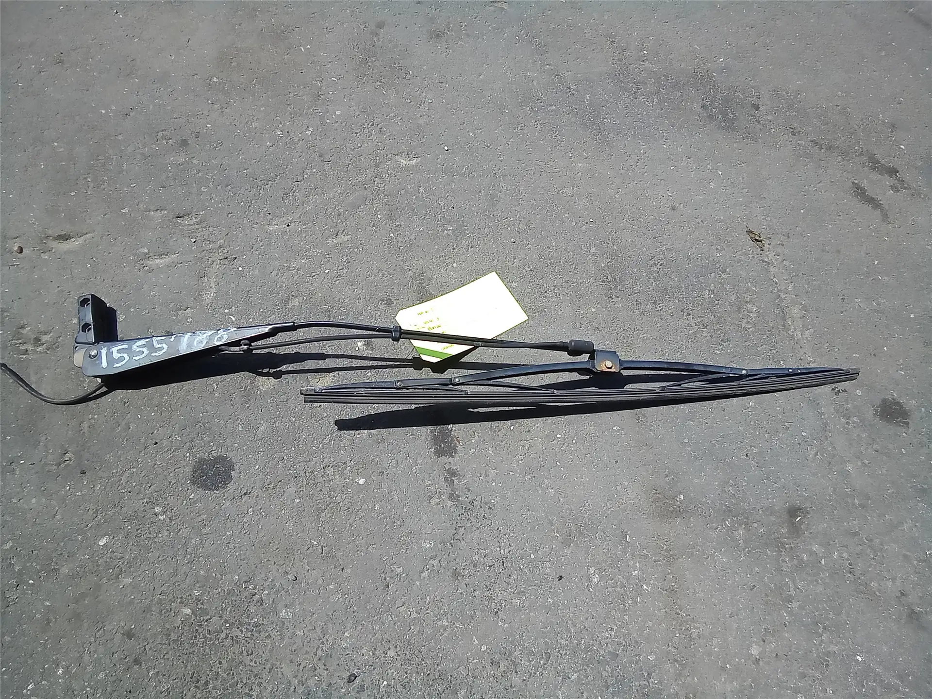 USED WIPER ARM image
