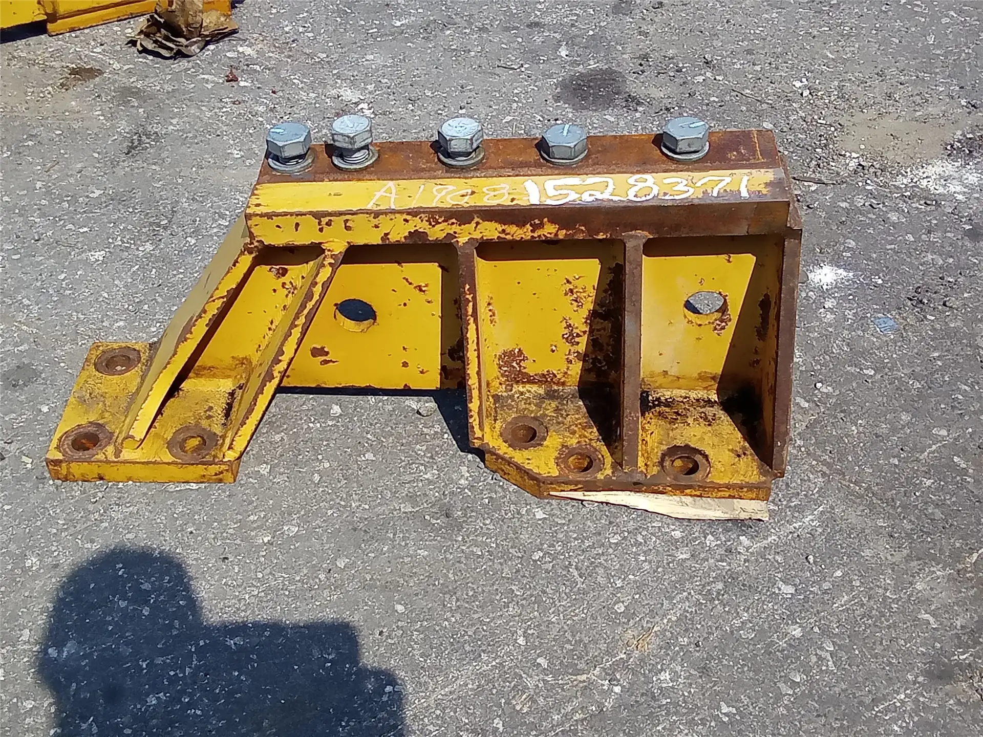 USED RH BRACKET image