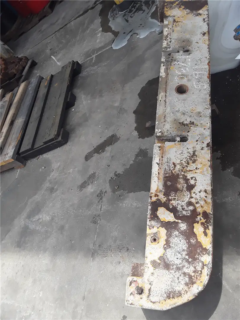 USED COUNTERWEIGHT image