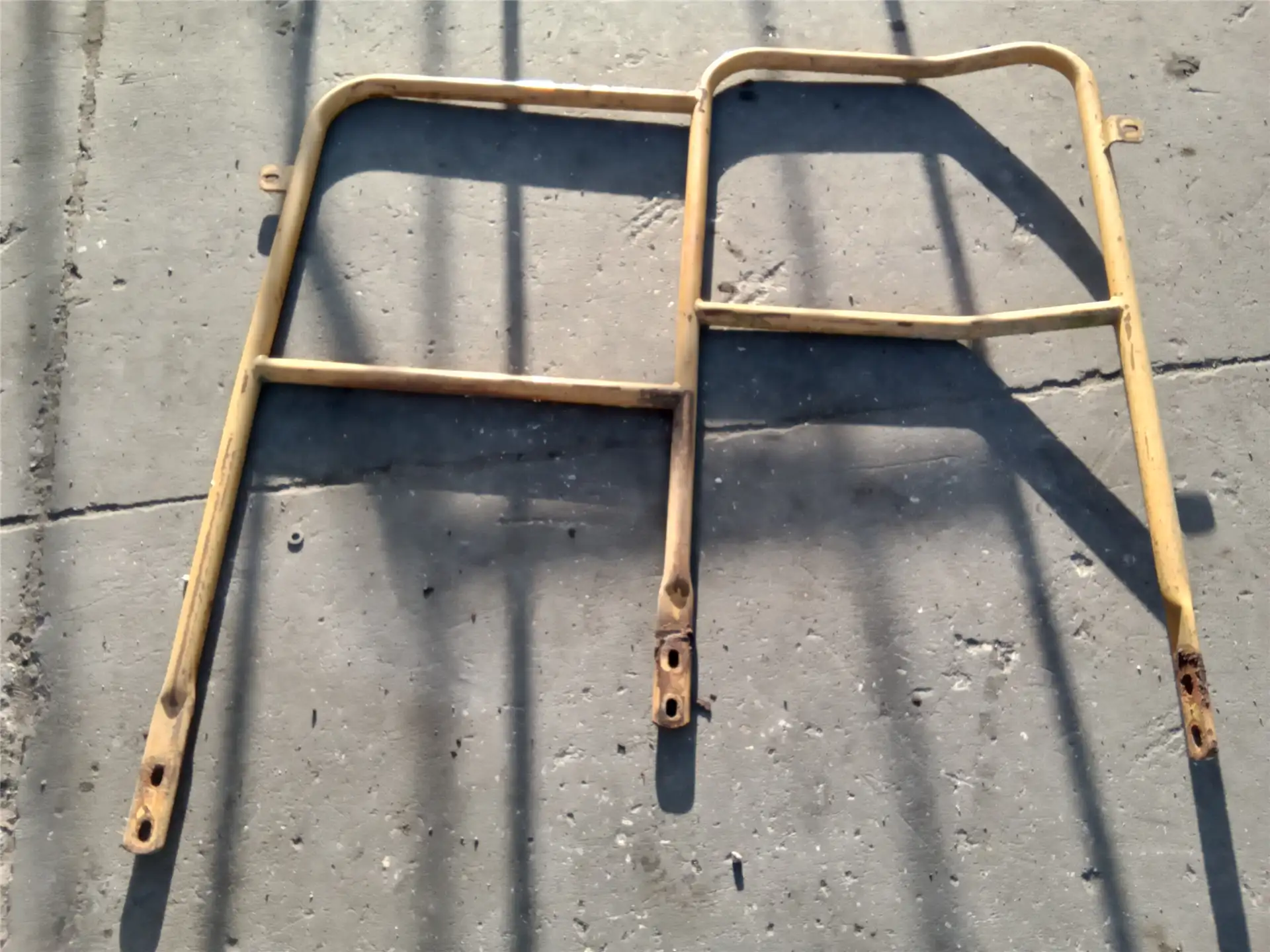 USED HANDRAIL image