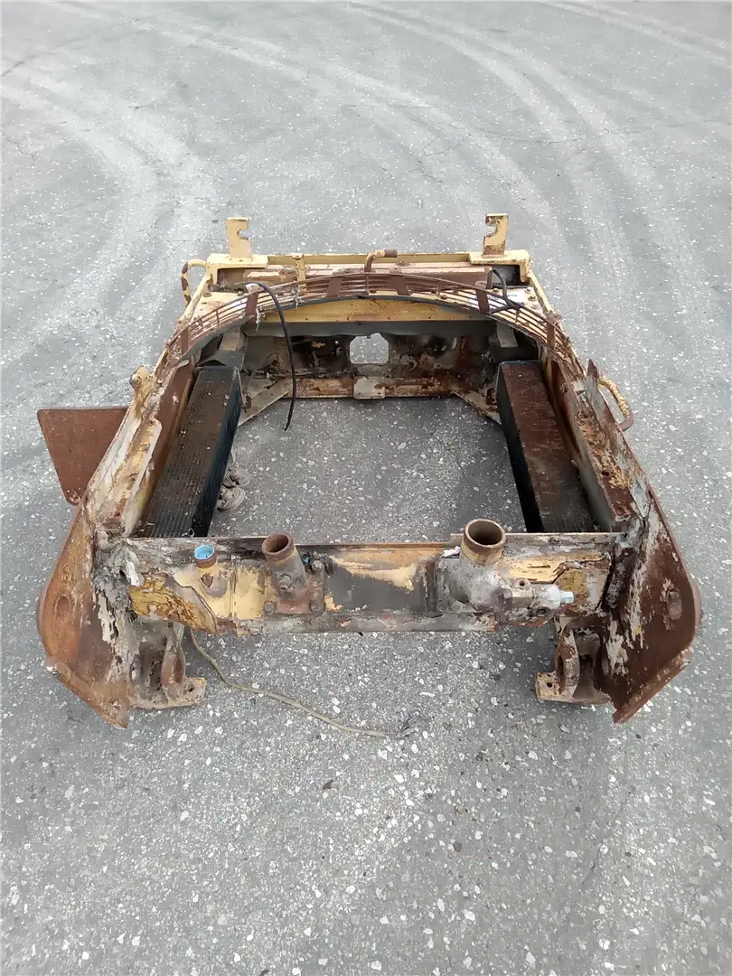 USED RADIATOR GUAR image