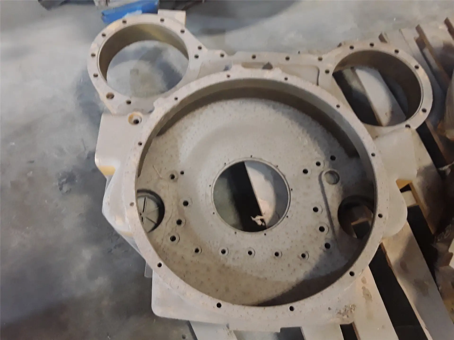 USED FLYWHEEL HOUS image