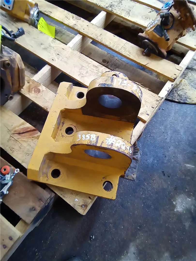 USED BRACKET AS image