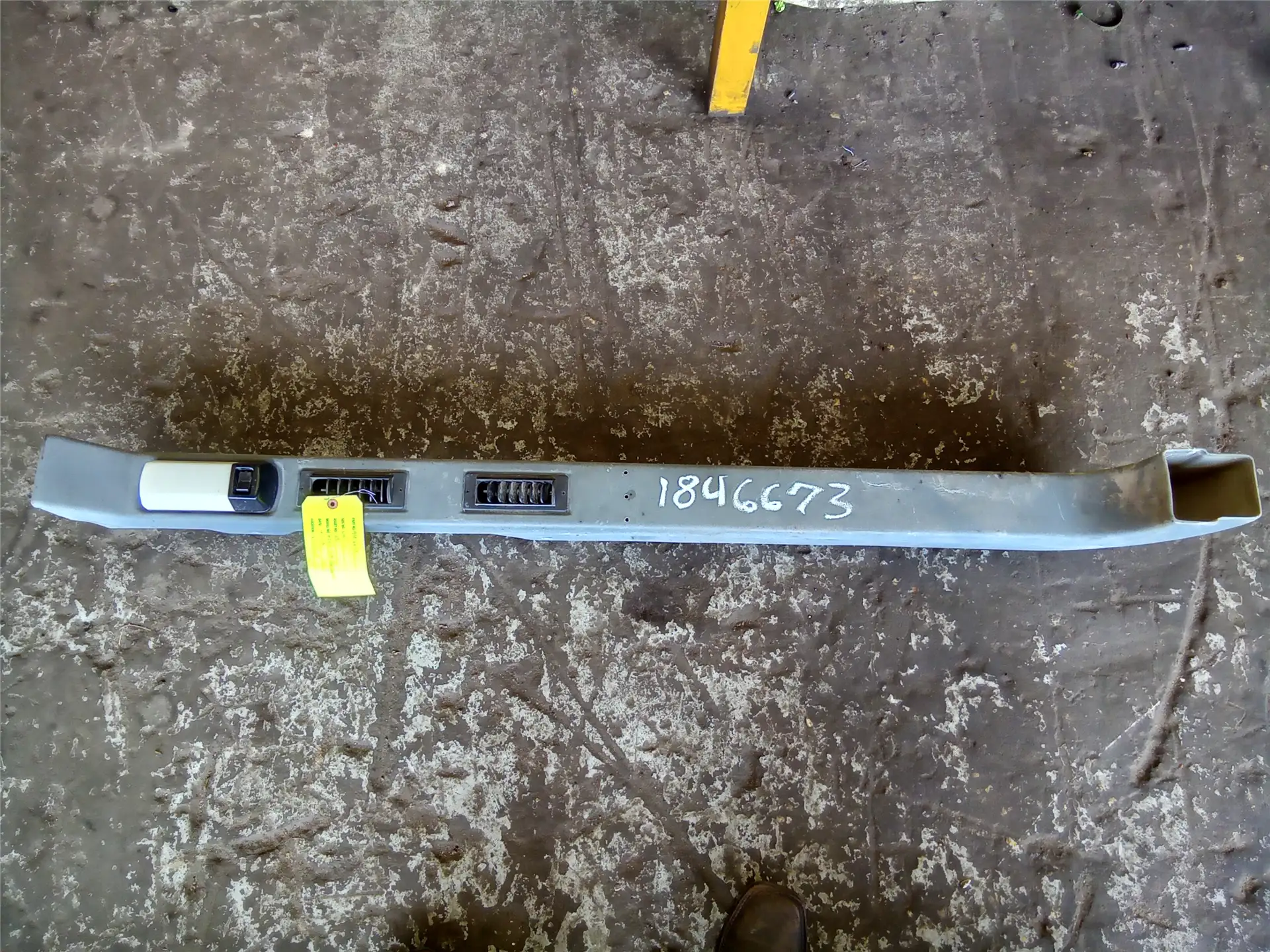 USED LH DUCT image