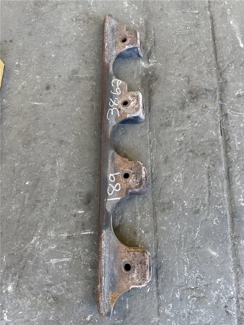 USED TRACK GUARDS image