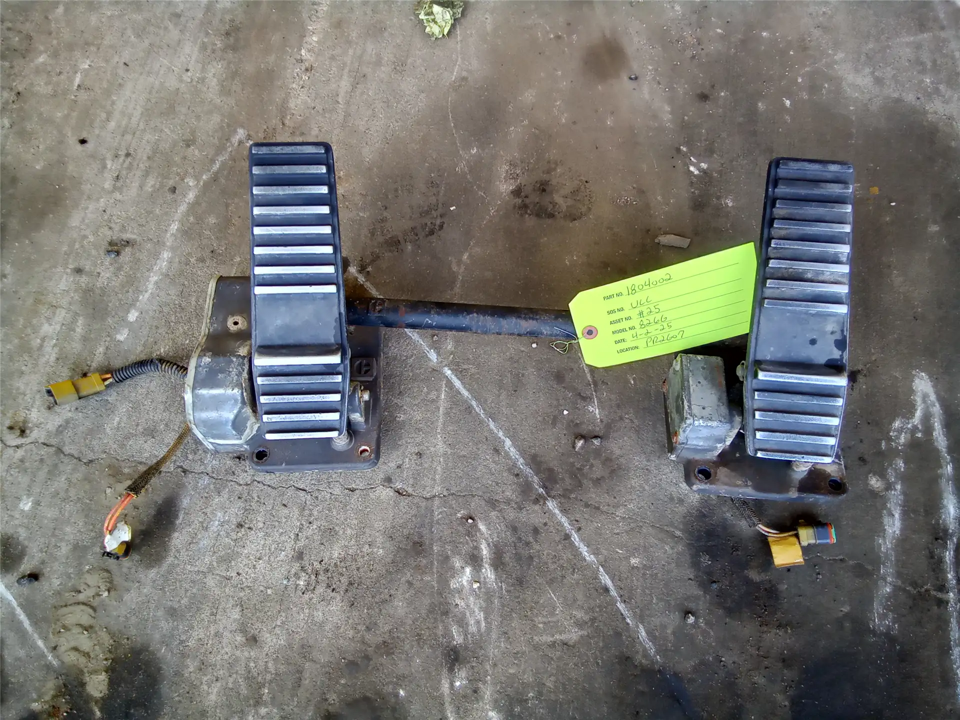 USED FOOT BRAKE GP image