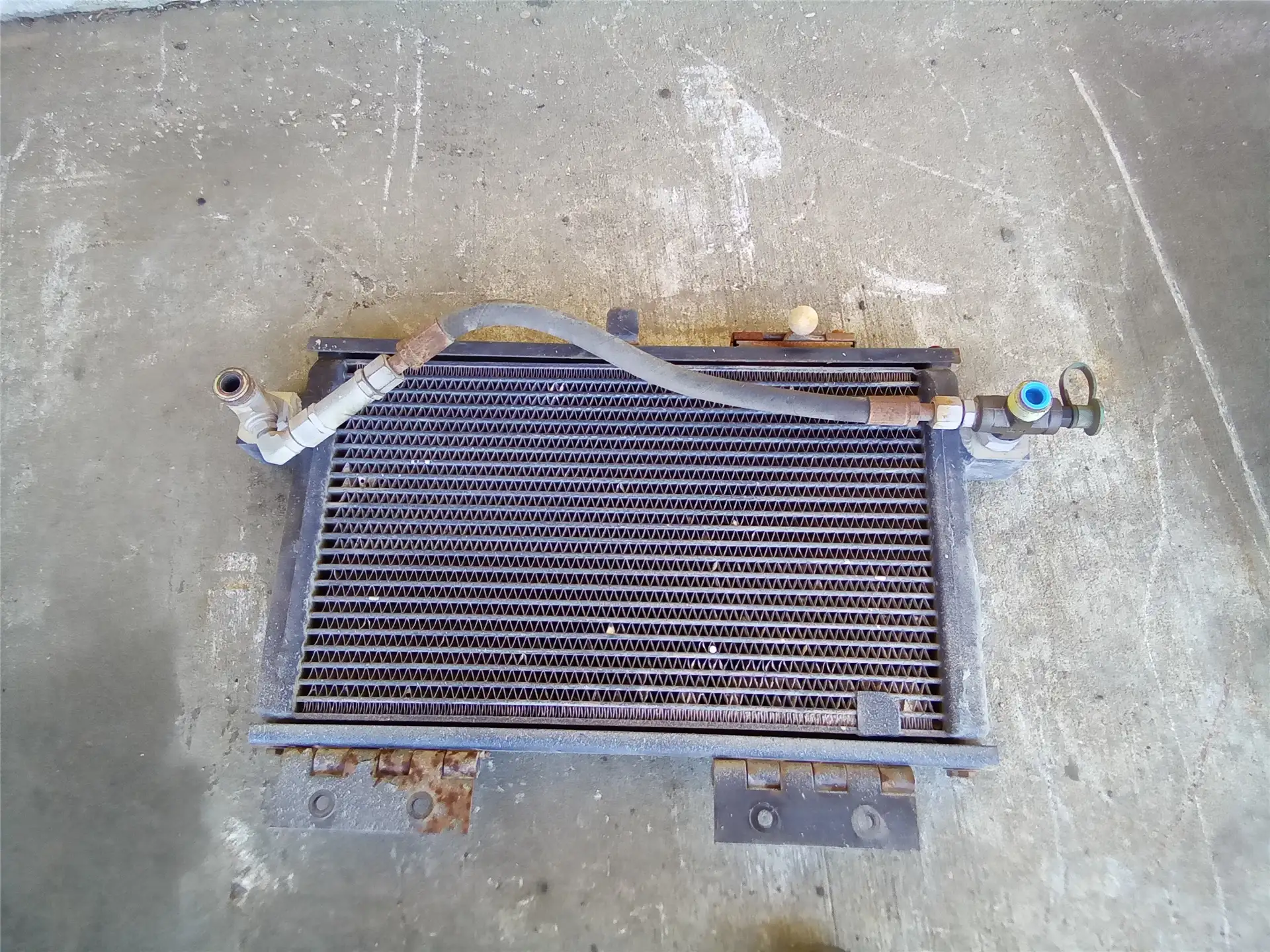 USED HYD OIL COOLE image